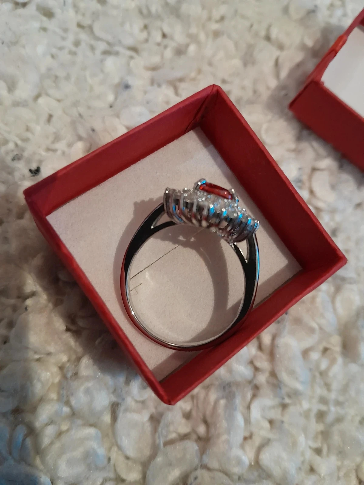 Prachtige ring met strass en rode kristalsteen, maat 60 – photo 4